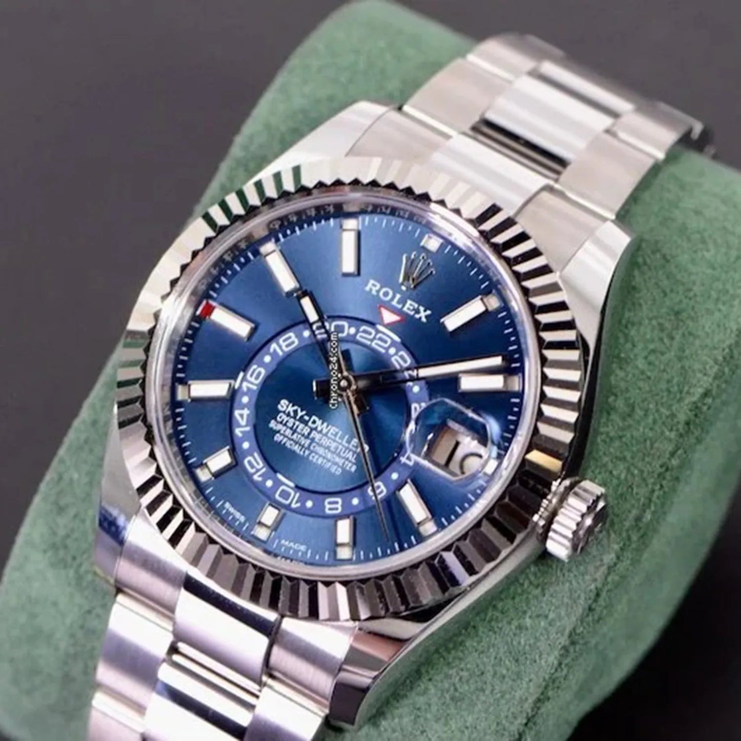 Sky-Dweller Blue Dial Gold Bezel Steel Band Men's Watch M326934-0003 Unworn